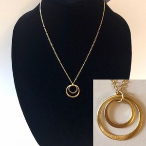 Francesca’s Gold Plated Round Pendant Necklace 18”